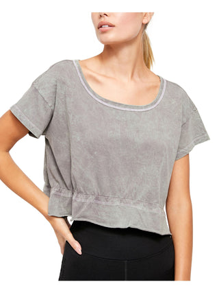Top curto com manga curta e gola redonda e babados Free People feminino, cinza, tamanho grande