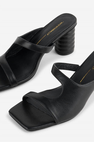 Intentionally Blank - Women's Kompass Heel