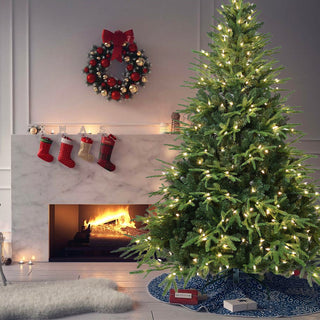 7.5ft Pre-Lit Green Christmas Tree with 650 Warm White Lights – Lush & Festive