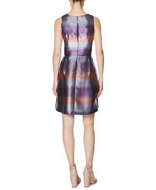 Vestido listrado metálico feminino Laundry By Shelli Segal, corte evasê, roxo, tamanho 12