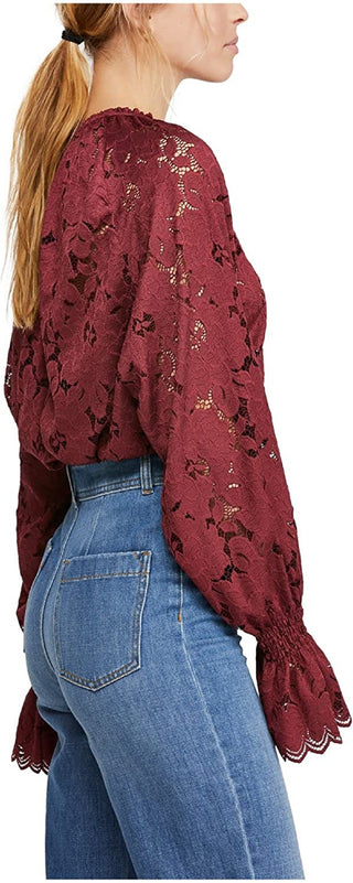 Camiseta feminina de renda Olivia da Free People, vermelha, tamanho médio