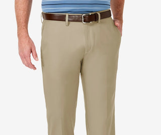 Calça social Haggar Cool 18 Pro Stretch Straight Fit com frente lisa e bege, tamanho 38x30