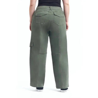 1822 Denim - Calça Cargo Kasey de Perna Larga - Plus