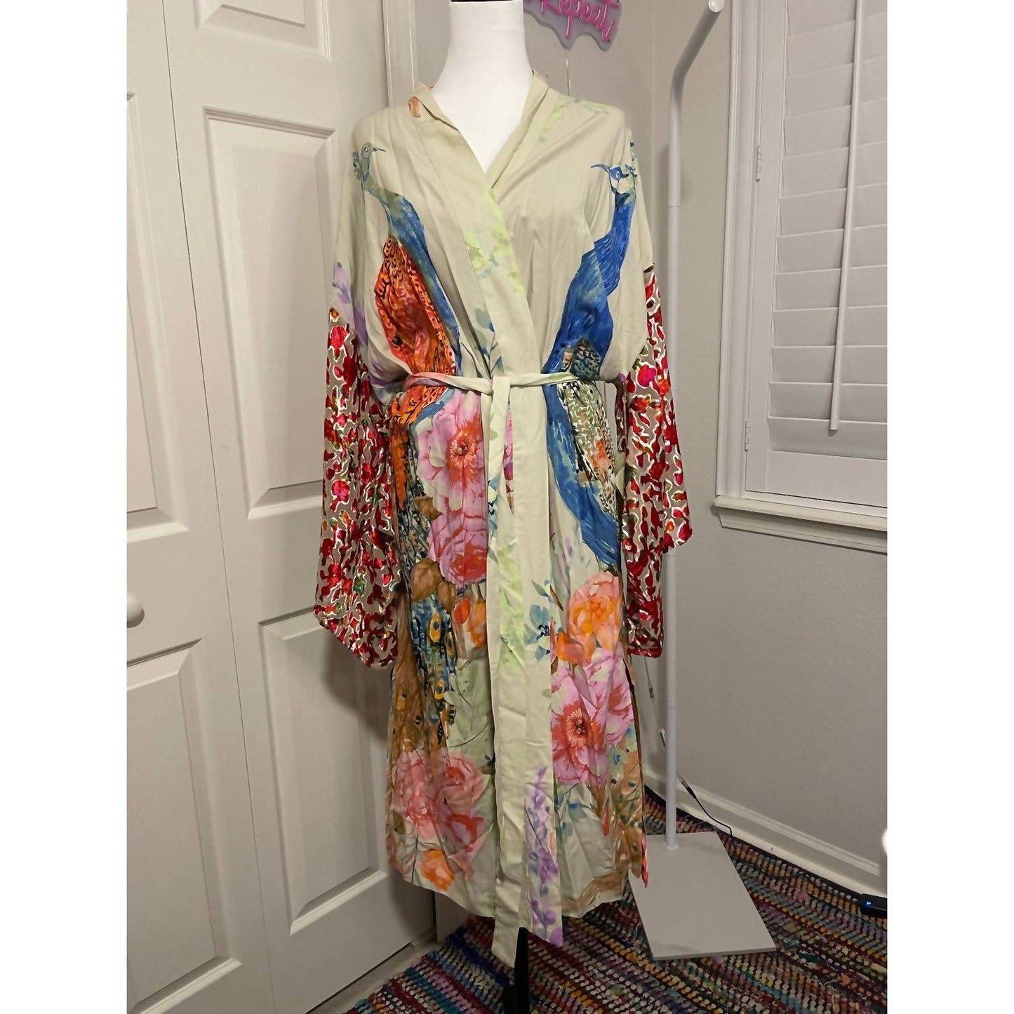 Aratta - Peacock Fantasy Kimono