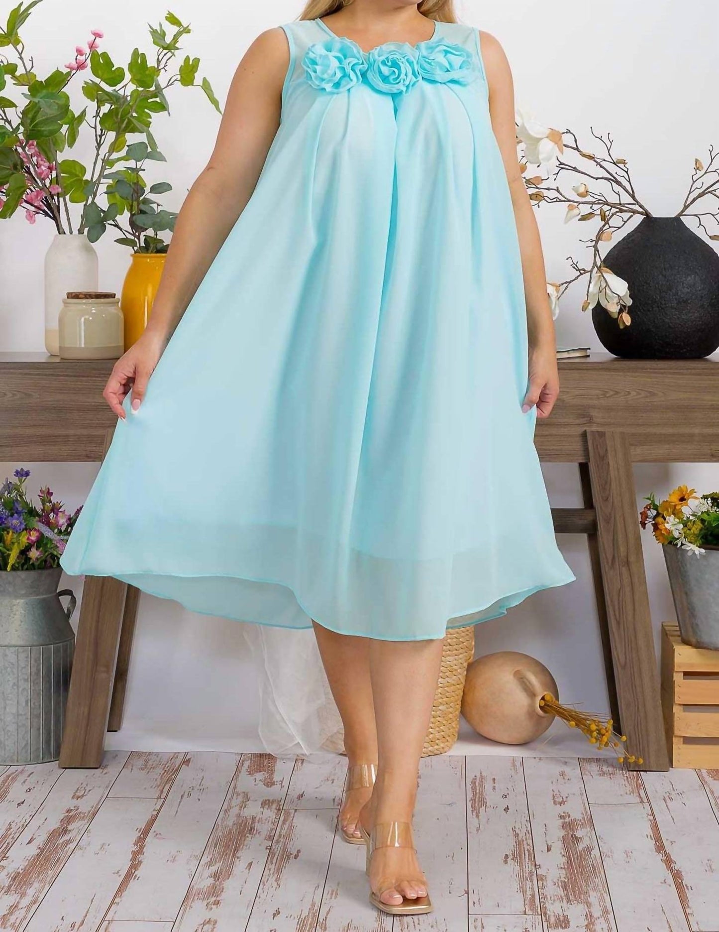 Karen T Design - Sleeveless A-line Midi Dress With Floral Detail