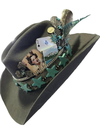 Arte de Amy Labbe - Chapéu Fedora Feminino