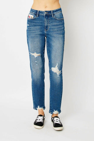 Judy Blue - Jeans Boyfriend com Bolso para Moedas da Rainha de Copas