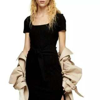 Topshop - Vestido midi elástico com fenda e amarração na cintura em malha canelada