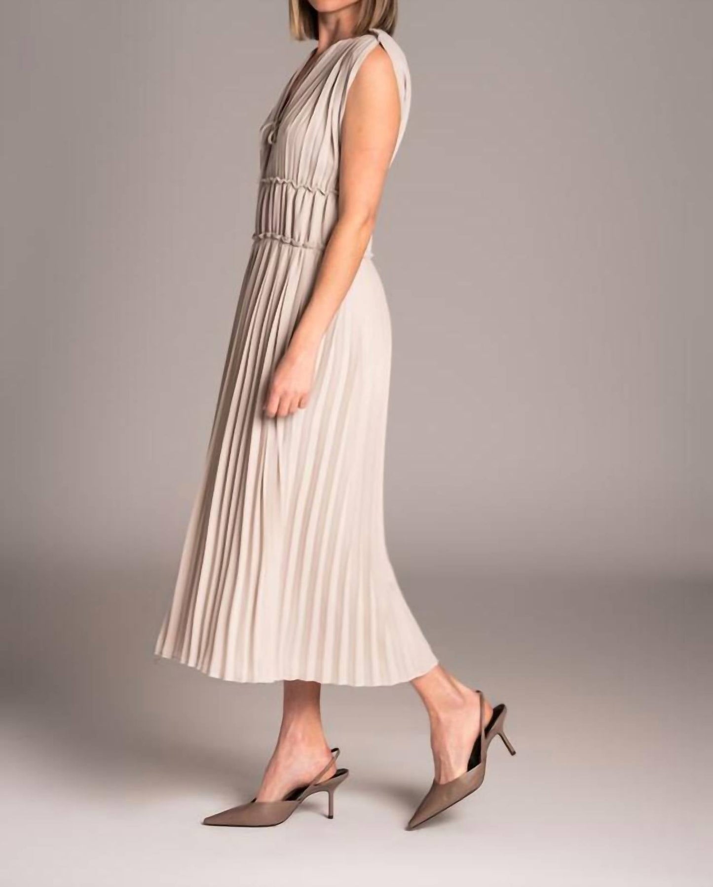 Beatrice .B - Pleated Sleeveless Dress