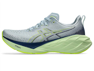 Asics - Tênis de corrida feminino Novablast 4