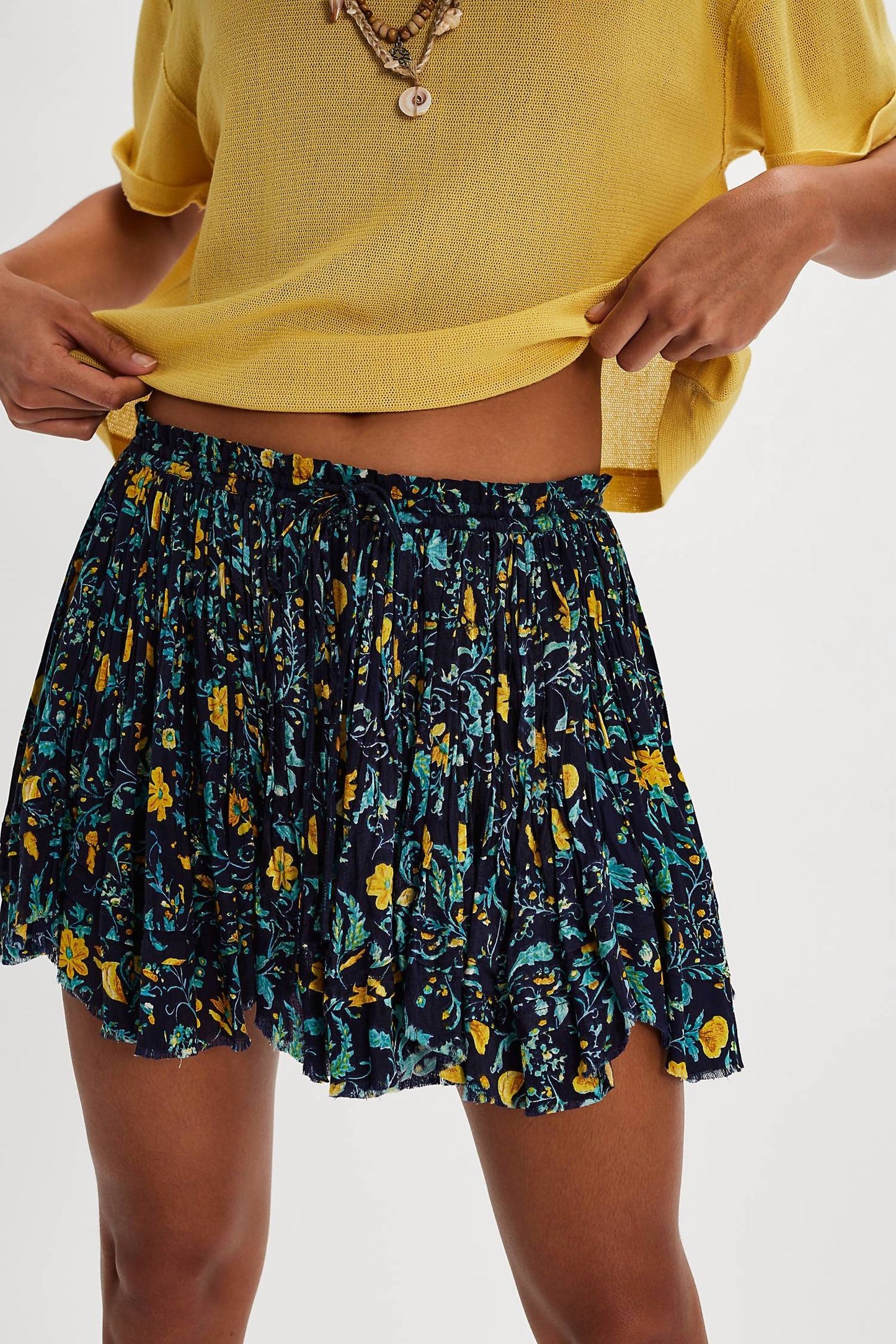 free-people-one-third-charm-printed-mini-skirt