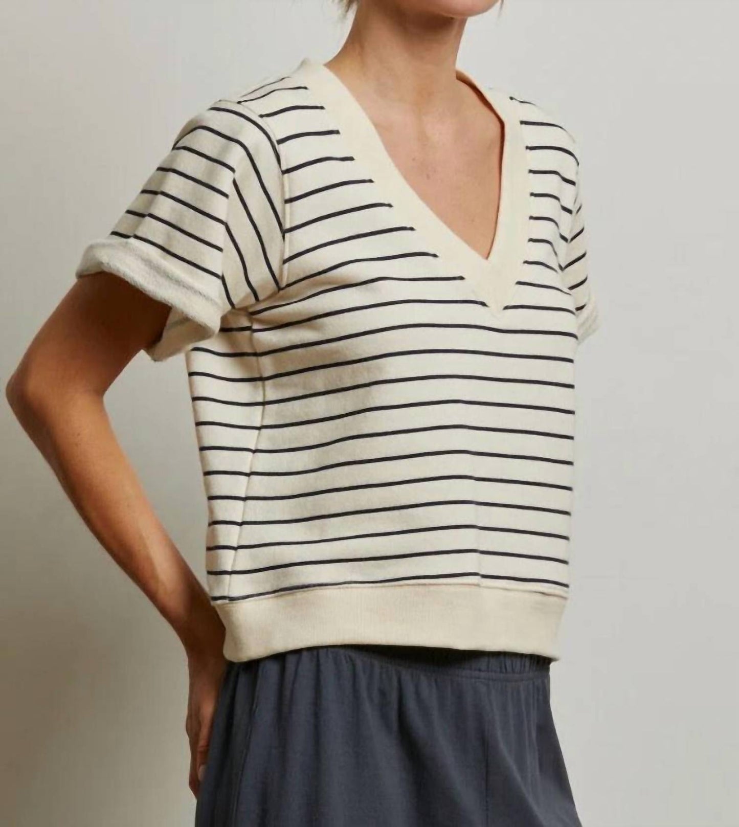 Perfectwhitetee - Women's Briggs Sweatshirt Top
