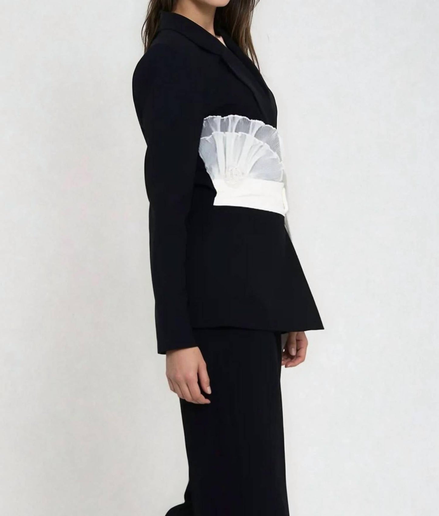 Akalia - Roset Blazer With Belt