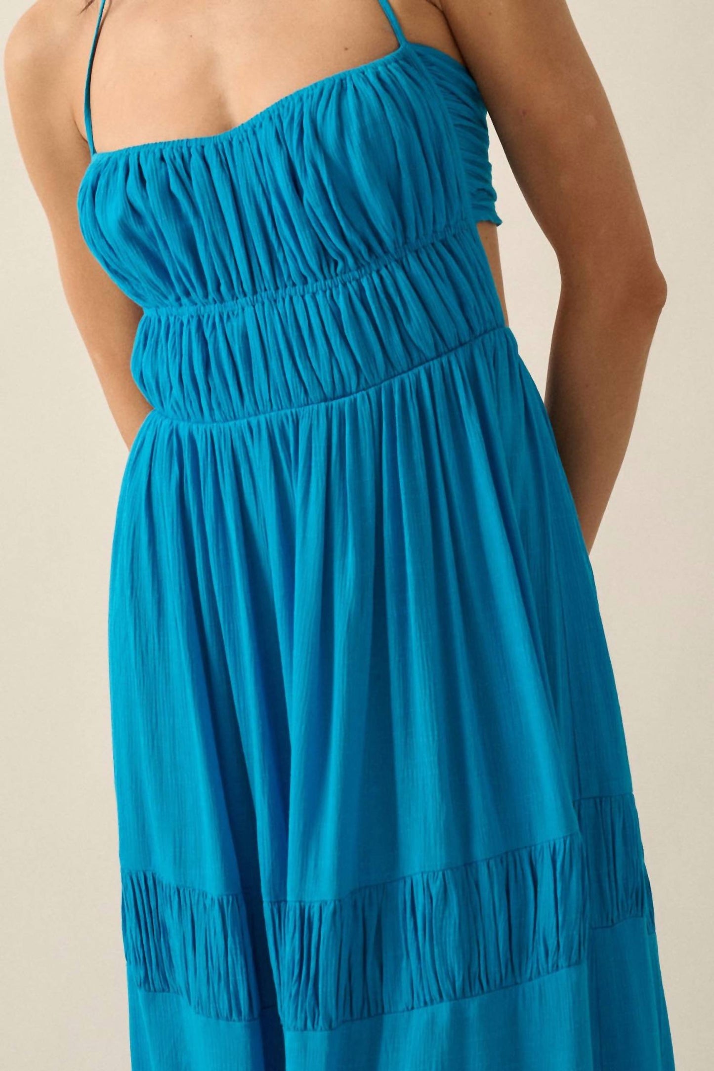 Promesa - Solid Maxi Dress