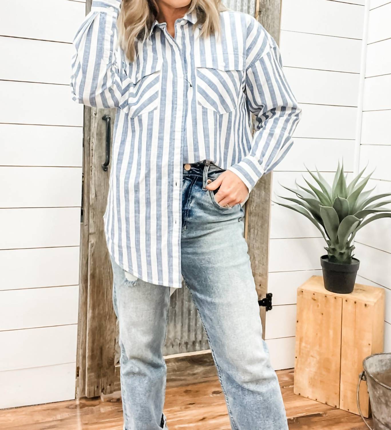 Ariat - Baggy Button Up Shirt