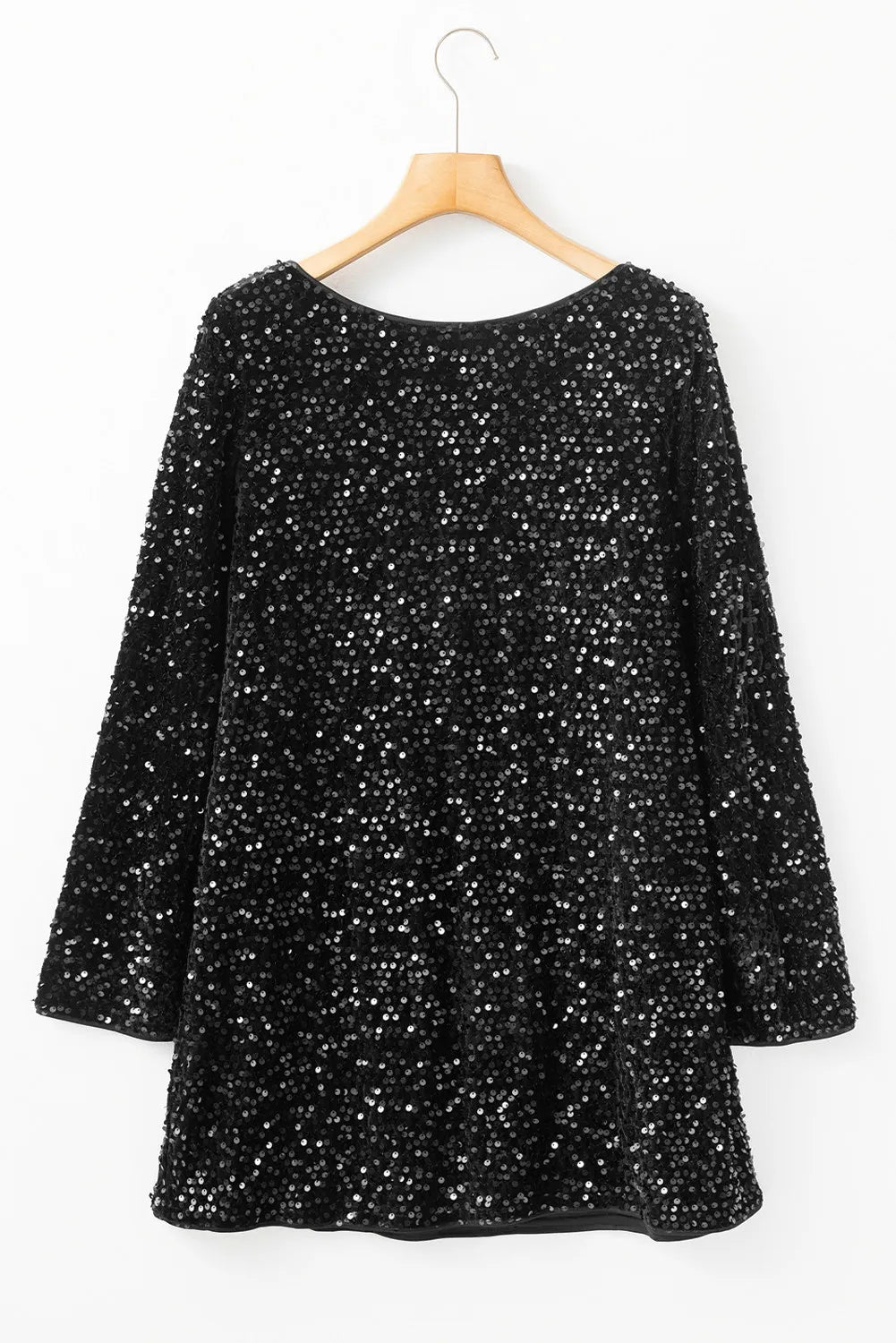 Vestido curto de manga comprida com decote redondo e lantejoulas