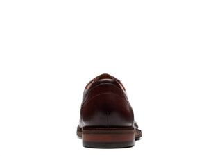 Clarks - Sapatos masculinos Un Hugh Cap