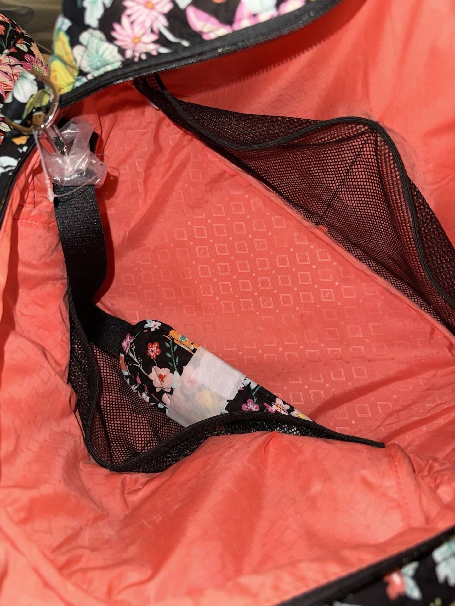 Vera Bradley - Women's Medium Duffle Bag
