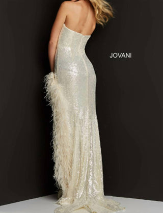 Jovani - Vestido de penas com lantejoulas