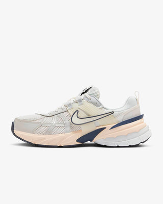 Nike - Tênis V2K Run Feminino