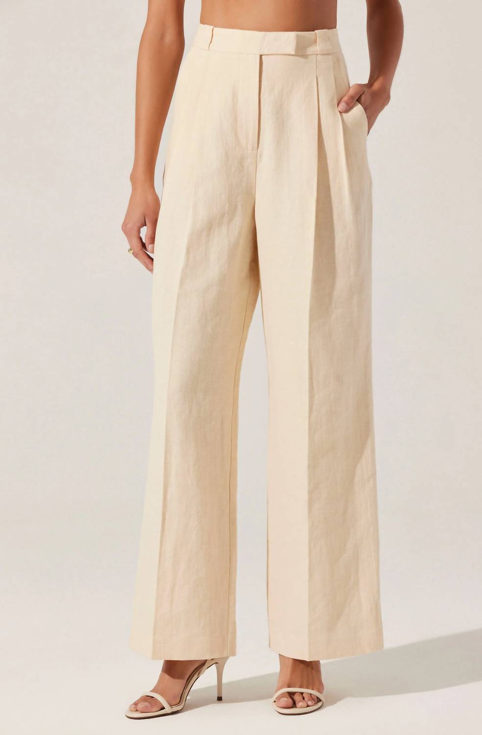 Astr - Bryony Linen Blend Pleated Pants
