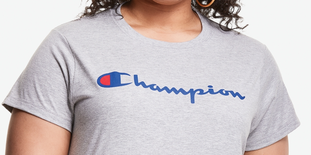 Camiseta feminina Champion Classic Graphic manga curta cinza tamanho 3X
