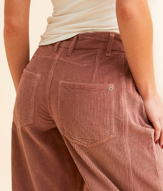 Free People - Calça cano de veludo cotelê de cintura média Good Luck