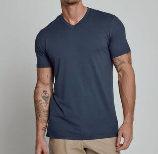 7Diamonds - Core V-neck Tee