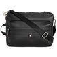 Bolsa tiracolo Tommy Hilfiger masculina com logotipo Leo em relevo, preta, tamanho regular