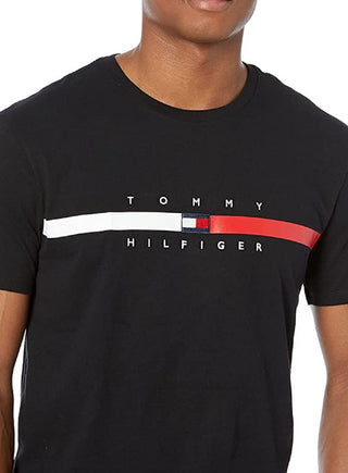 Camiseta Tommy Hilfiger Masculina Listrada de Bandeira Manga Curta Preta Tamanho P