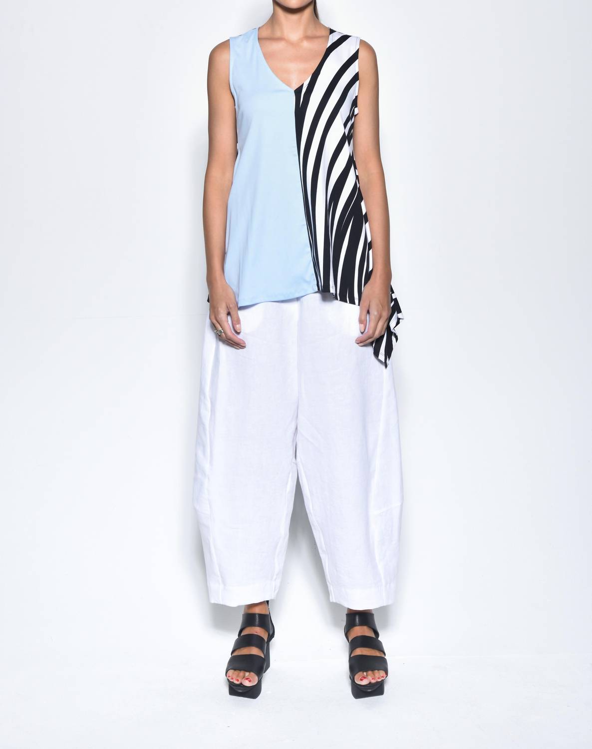 Simply Mila - Irene Sleeveless Top