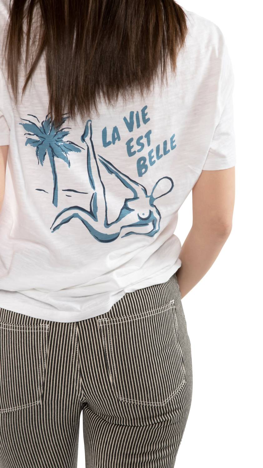 On This Day - "la vie est belle" Graphic Short Sleeve Knit Tee