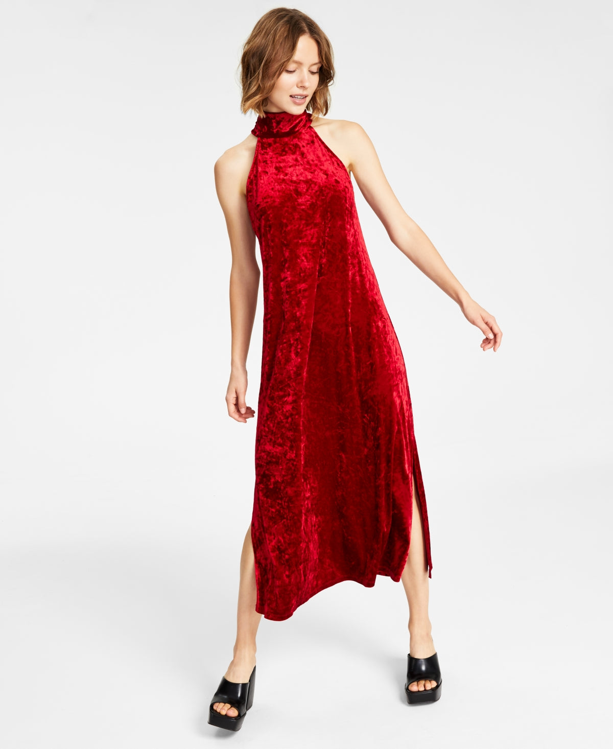 Vestido Halter de Veludo Feminino Bar III Vermelho Tamanho Médio