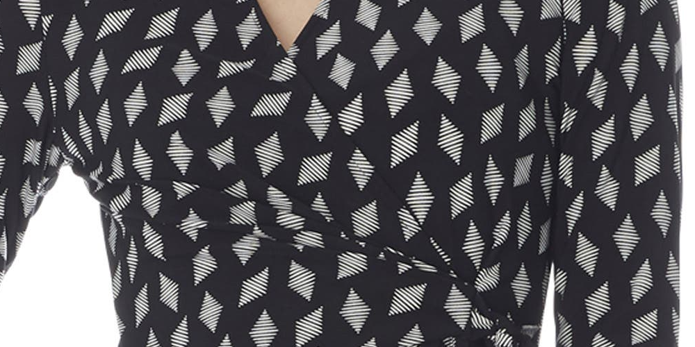 Vestido feminino Anne Klein com estampa geométrica e gola envolvente frontal, preto, tamanho grande