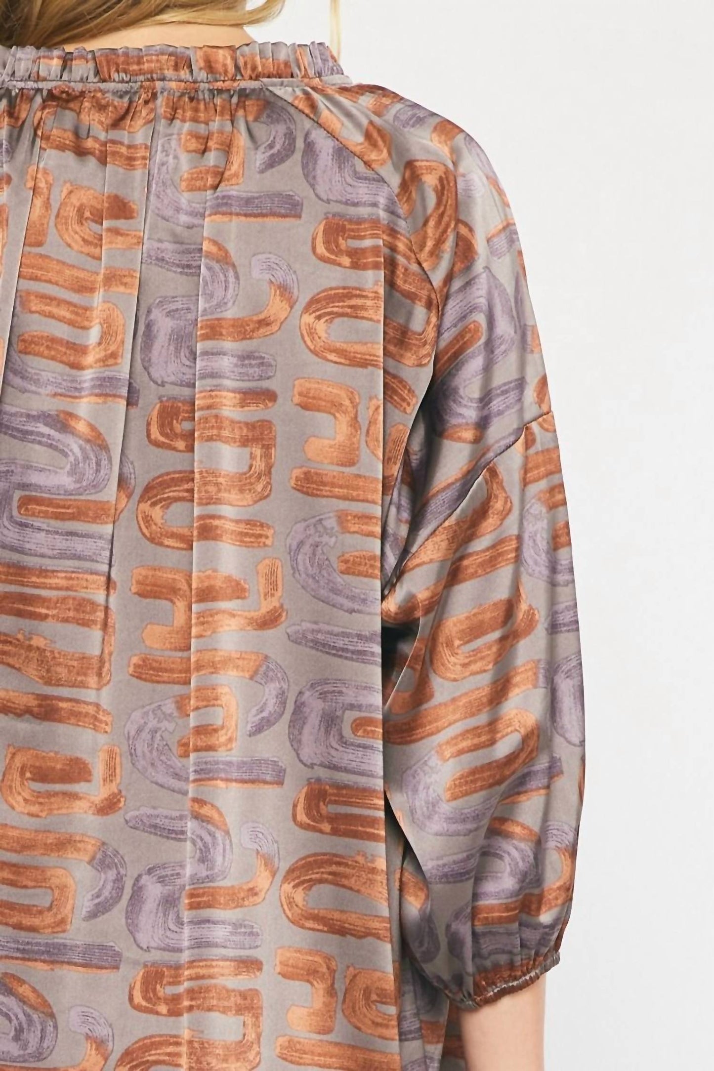 Entro - Swirl Printed V-Neck Top
