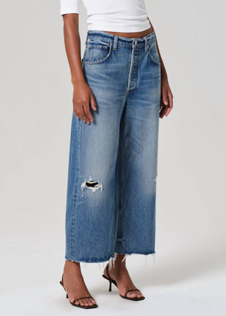 Cidadãos da Humanidade - Calça Jeans Crop Ayla Raw Hem