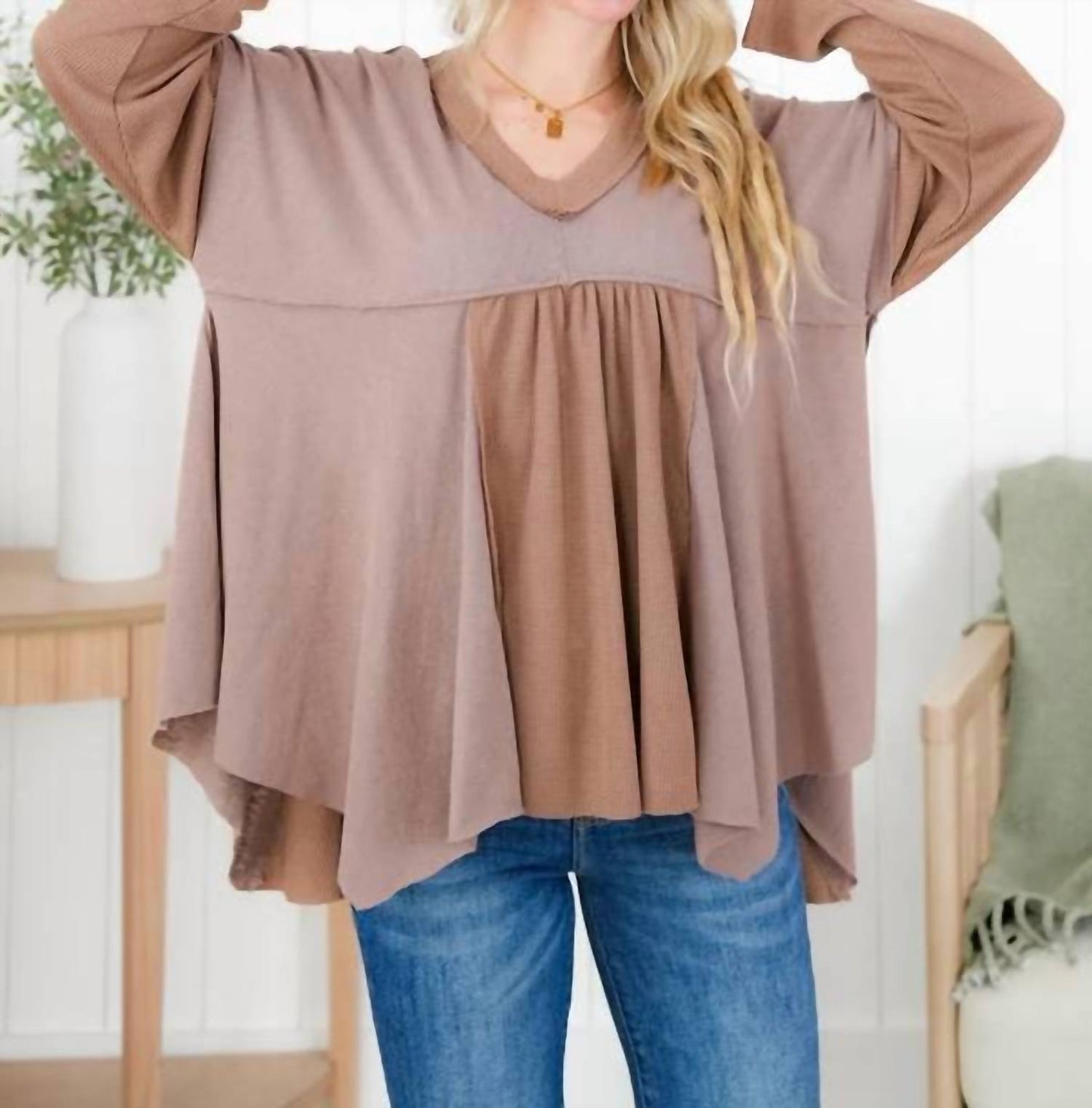 Andree By Unit - Long Sleeve V Neck Tunic Top