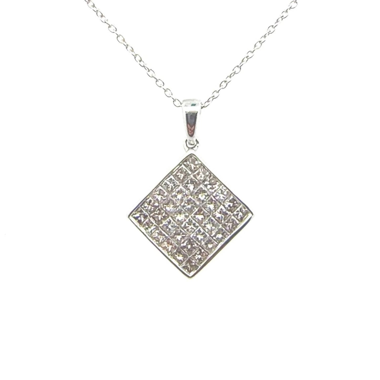 Aamiaa - Women's Natural Diamond Pendant