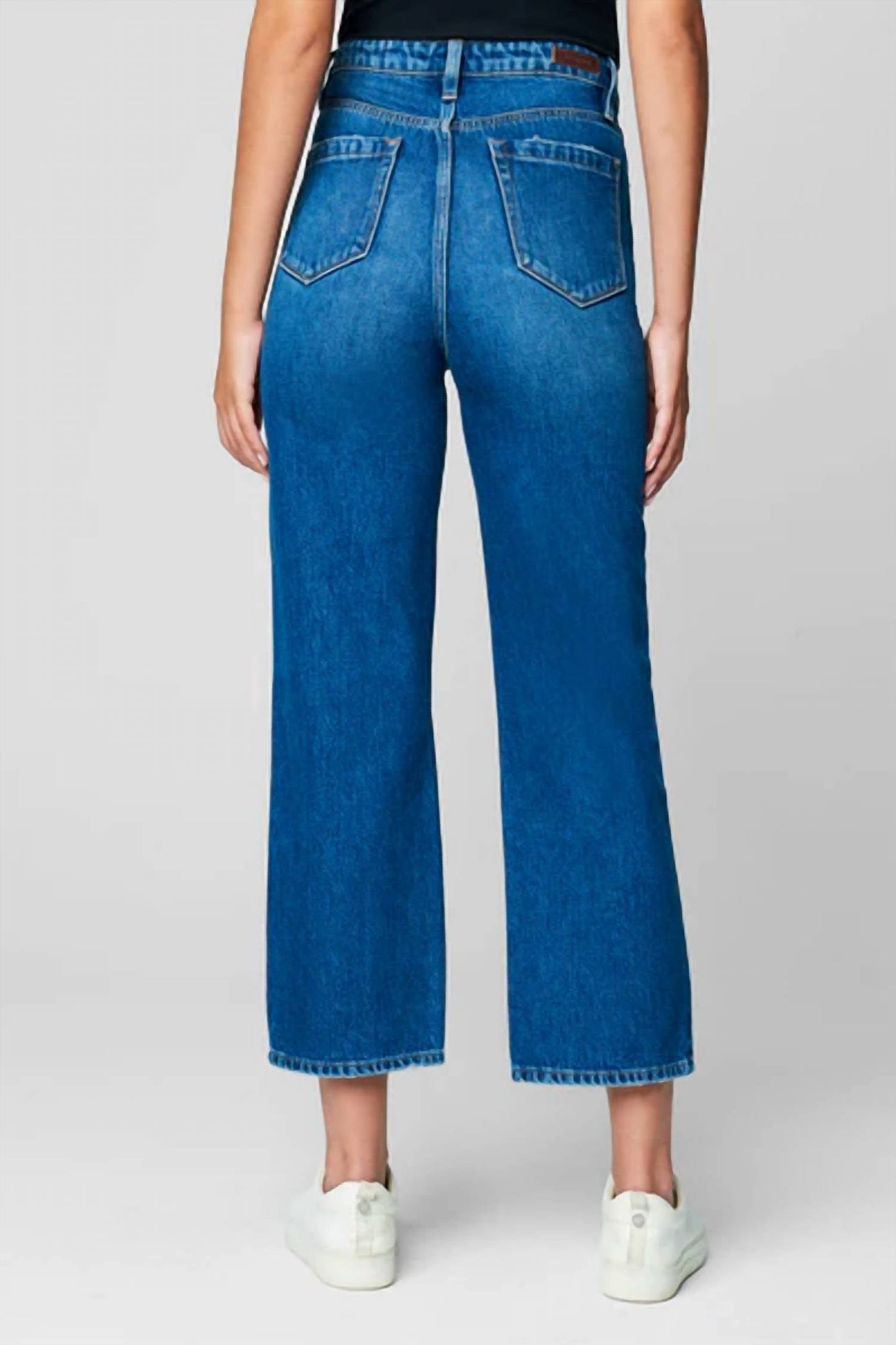 Blanknyc - Blank NYC The Baxter Ribcage Straight Leg Jeans in No Shade Here Medium Wash