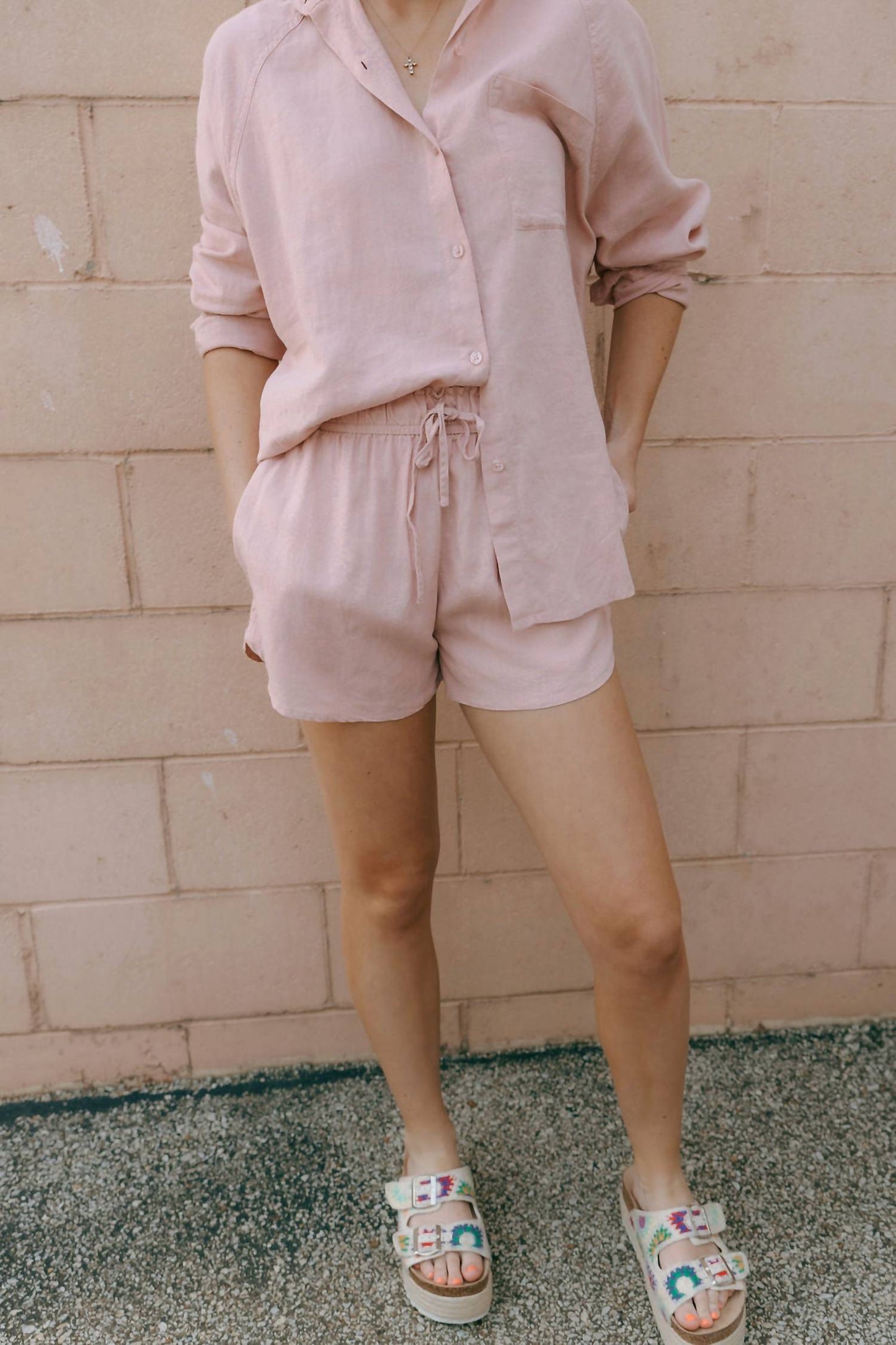 Z Supply - Perfect Mid-high Rise Linen Shorts