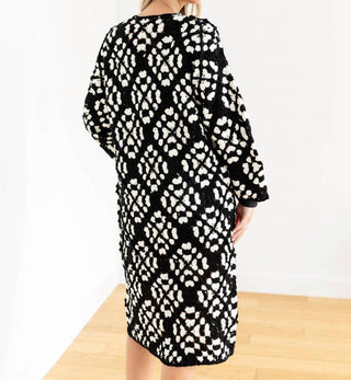 Elan - Cardigan longo de crochê com detalhes coloridos