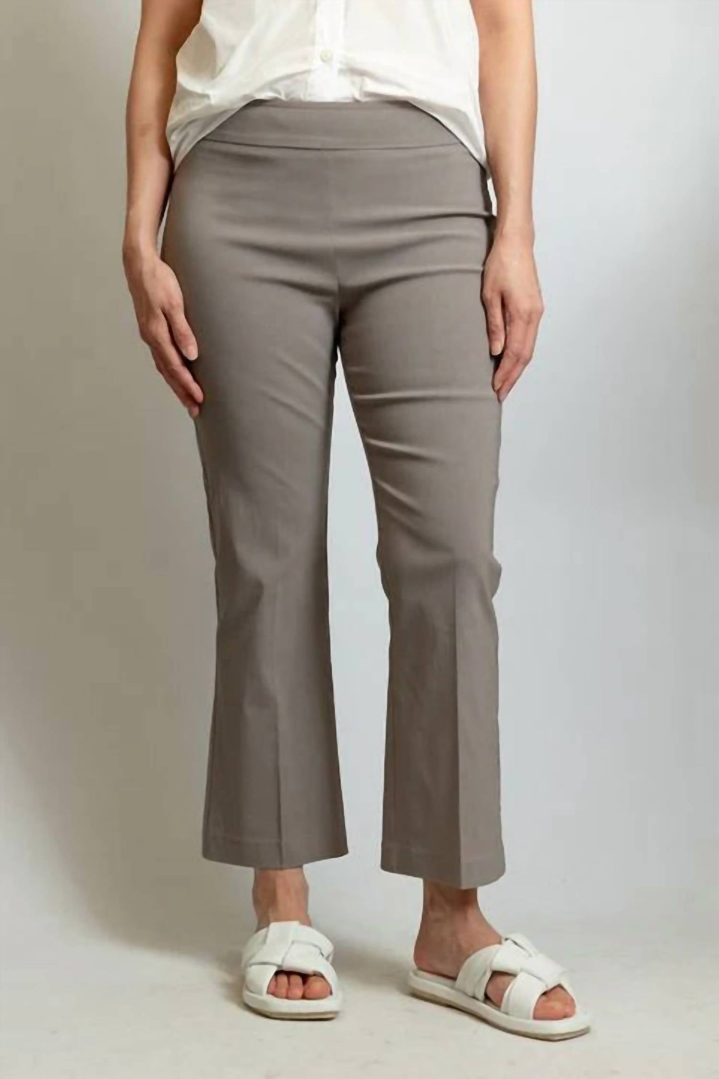 Avenue Montaigne - Women's Leo Cropped Flare Pant