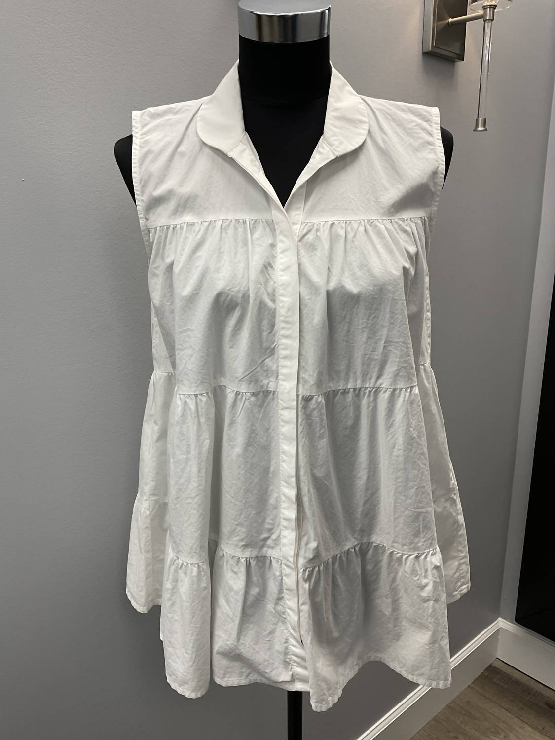 0039 Italy - White Ruffled Blouse