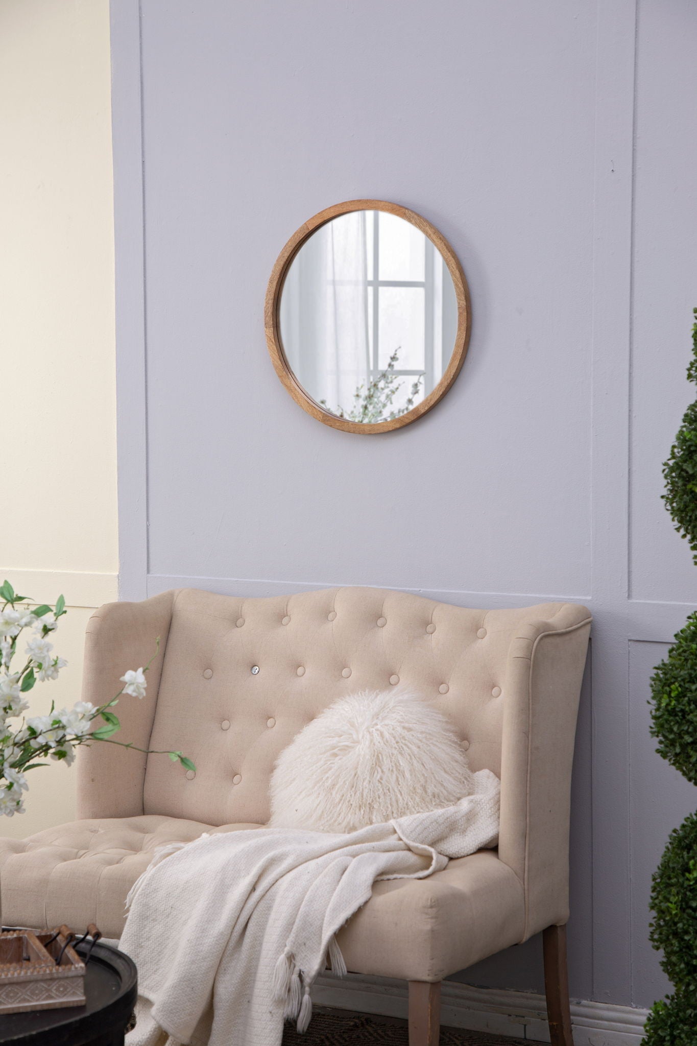 Circle Wall Mirror With Wooden Frame for Living Room