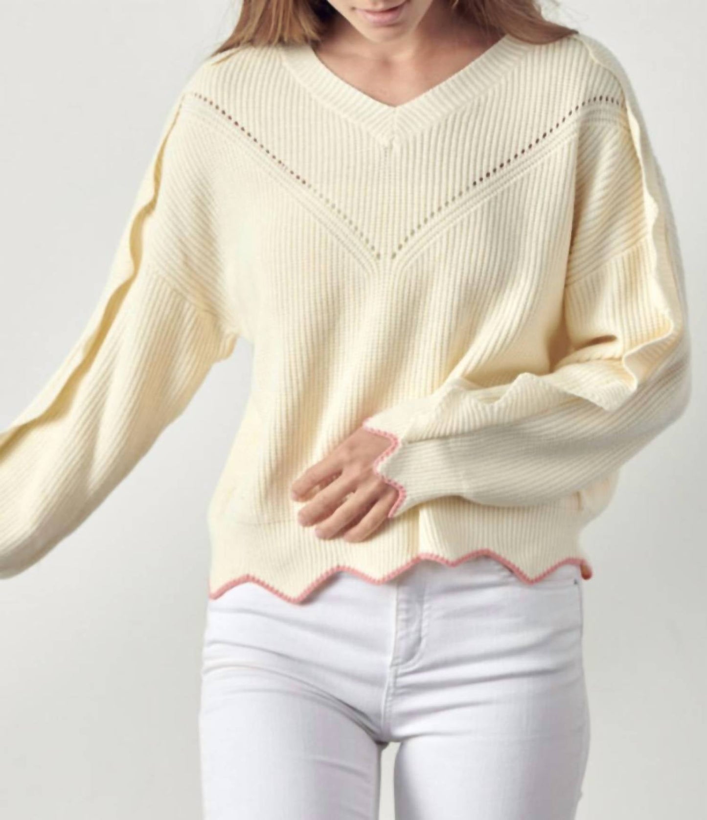 &Merci - Scallop Pullover Sweater