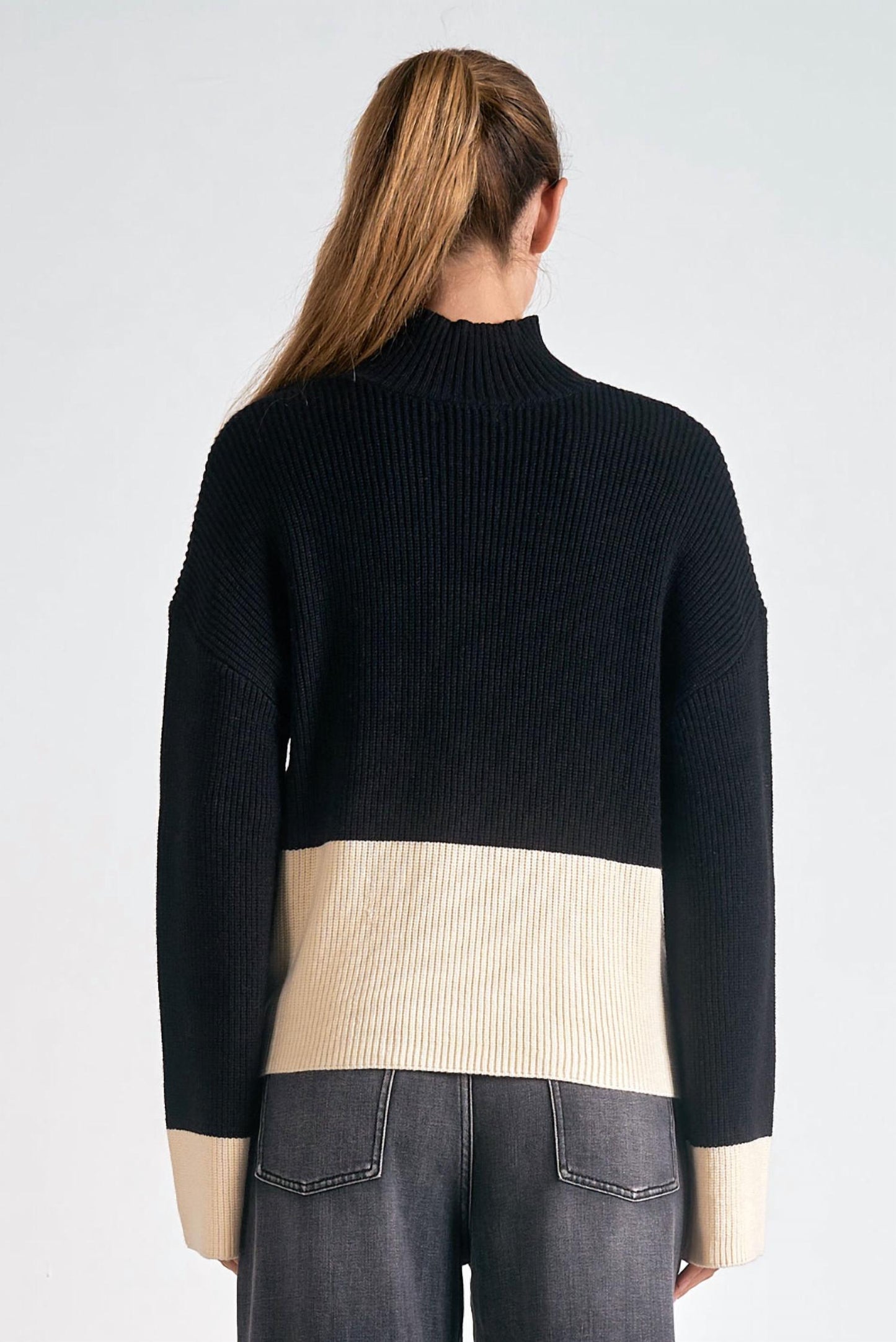 Elan - Amber Color Block Sweater Top