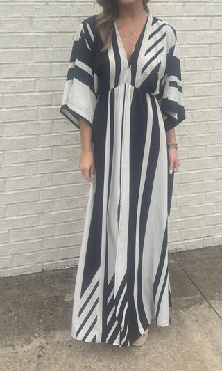 Kld. Signature - Maxi deep v dress