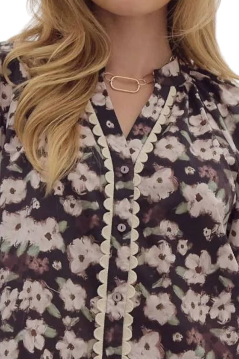 Entro - Devny Flower V-neck Button Down Blouse