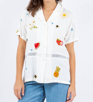 Paparazzi - Camisa de acampamento bordada em viscose