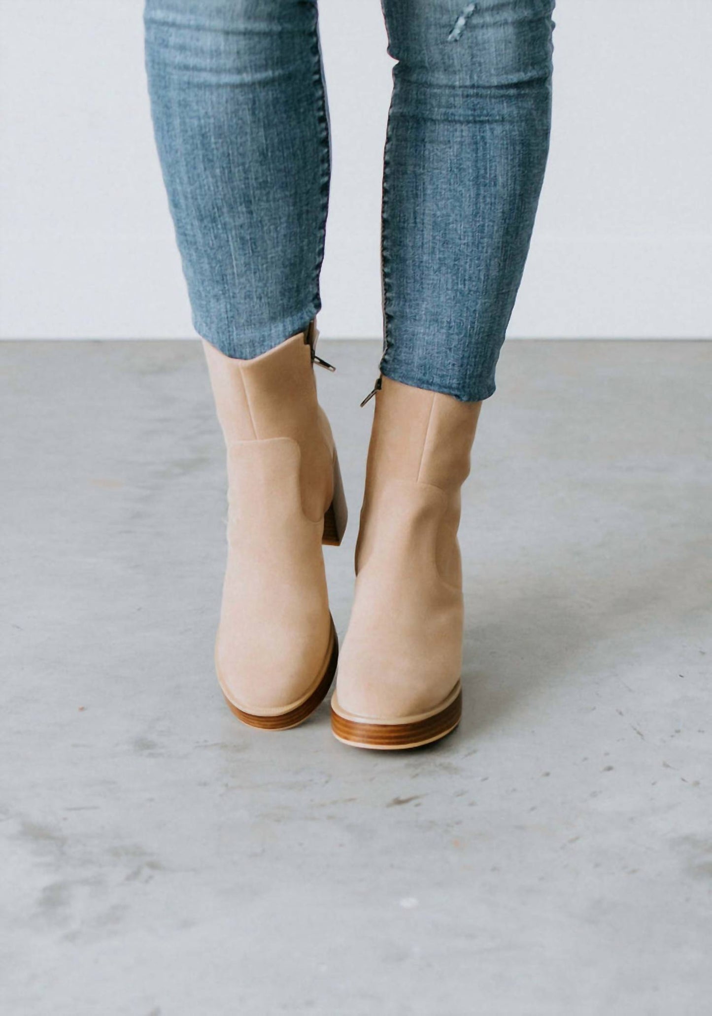 Oasis Society - Women's Luca Block Heel Bootie